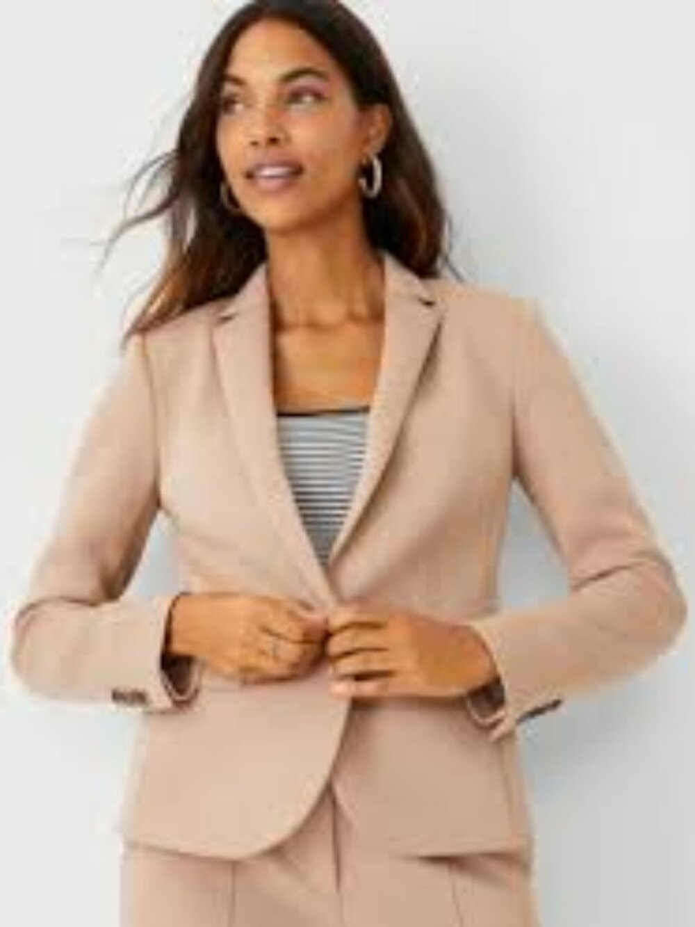 ✨ Ann Taylor Sand Beige Single-Button Structured Blazer ✨